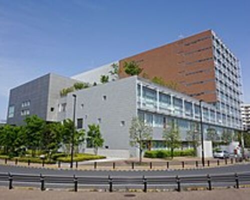 250px-Machida-City-Office_2013